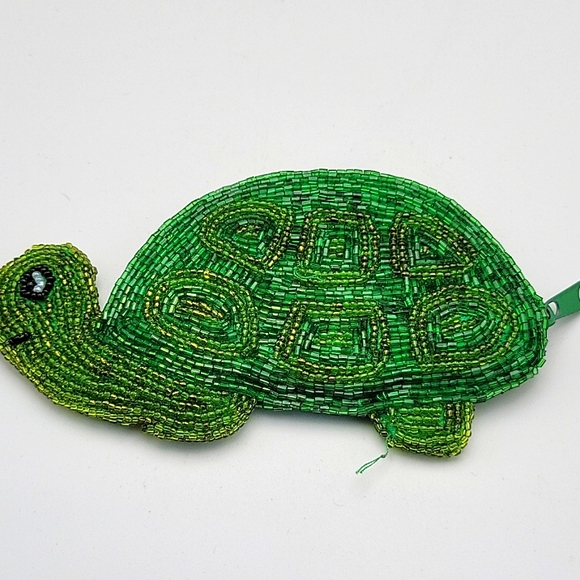 Beaded Green Turtle Coin Purse - Picture 2 of 6